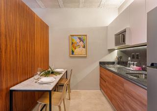 Urban Loft w Rooftop Pool in Donceles - 9
