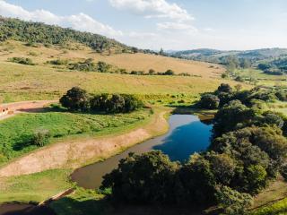 Fazenda Histórica de Café com Lagos, Cavalos e Trilhas - 6