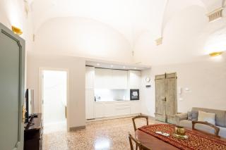 Realkasa La Canzone Apartment - 4