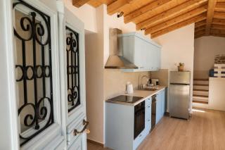 Lithos Luxury Home - 4