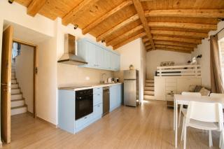 Lithos Luxury Home - 2
