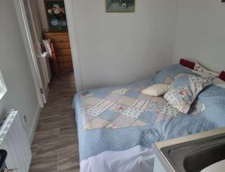 Kays Cottage - 1