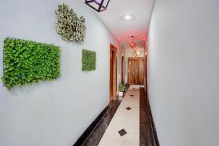 Spot On Hotel Blue Stay - 6