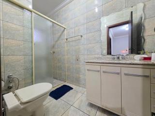 Sobrado completo com 3 quartos, próximo do centro - 2