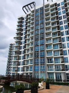 Mactan Newtown Stay near Airport & Beach - 1