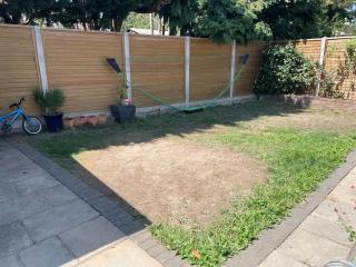 Spacious 3 Bed House near Heathrow & Twickenham - 9