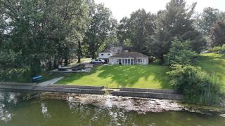 Lakefront Escape- Hot Tub & Putt-Putt - 0