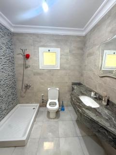 Down Town New Alamein City - Fully Furnished Apartments - North Coast شقق فندقية داون تاون العلمين الجديدة - الساحل الشمالي - 2