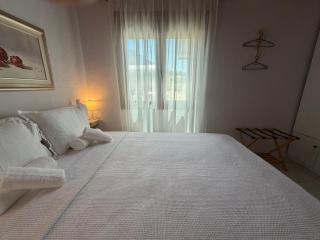 The Mulberry House Seaside - Beachfront Holiday Home - 9