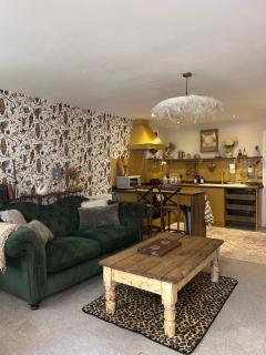The Boot Room - 9