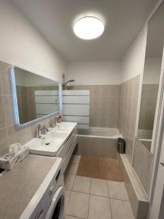 Appartement Premium - Le Voltaire - 8