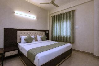 Hotel Galaxia Inn Near PEC College - 1