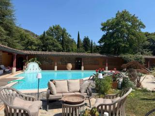 L'Hacienda - 2