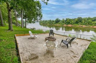 River House on Berwick Trail - 0