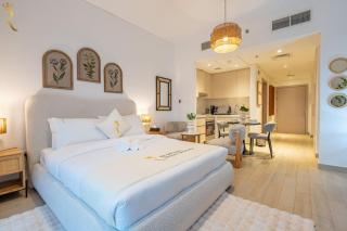 Relaxed Luxe Studio - Elegant City Escape - 4