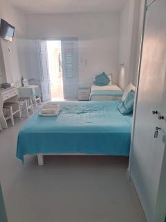Paros Carmel studio-apartment - 9