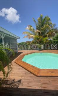 Bungalow et chambre indépendante avec piscine et terrasse - 8
