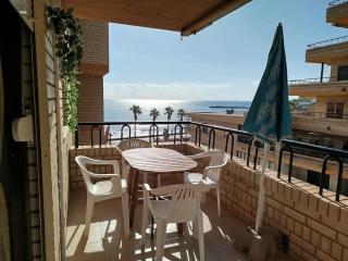 Apartamento primera linea con vistas al mar y montaña - 3