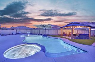 The Gold Standard - Luxury for Families & Friends - 9
