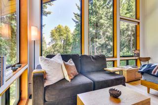 Modern PNW Cabin Escape: 4 Mi to St Helens - 8