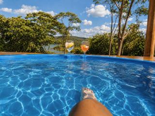 Chalé com Jacuzzi Vista do Lago - 9