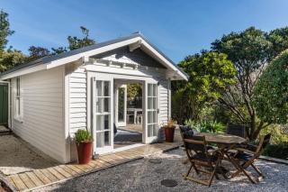 Kowhai Cottage & Studio - 6