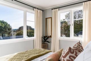 Kowhai Cottage & Studio - 1