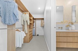 Southside Sanctuary - Architectural Retreat by Beach - 5