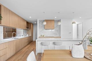 Southside Sanctuary - Architectural Retreat by Beach - 1