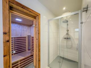 See Chalet 50 - 5