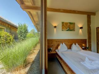 See Chalet 50 - 4