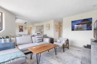 Luxury 3-Bed Stunning Views- Penthouse - 3