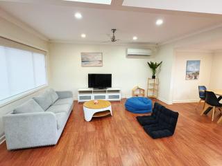 Comfortable Family Stay in the Heart of Ringwood - 0