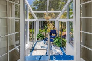Bella Azul - Charming Home Minutes from Campus home - 1