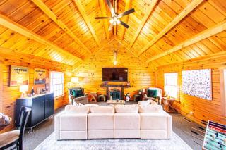 Log Home w Mountain Views Near Windham & Hunter Ski Resorts - 5