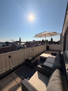 TML 500m - Luxury Penthouse with 2 Balconies - 4