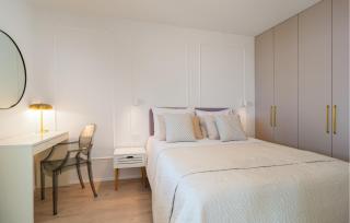Lovely Apartment In Podstrana With Wifi - 2