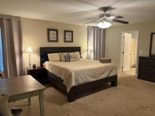 Cozy 3BR Fort Walton Beach Escape near the Beach Yancey - 3