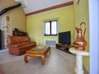Holiday Home in Montcléra with Barbecue - 6