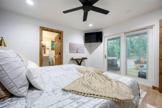 Aqua Pines Luxury Retreat - Pool, Sauna, Hot Tub, Fishing Pond and Theater - 7