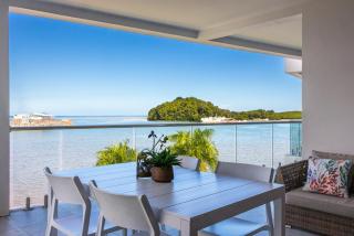 305 - Suva City Views Oceanfront Large Balcony - 7