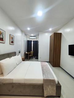 Stadard room good for 2 with hot shower - 0