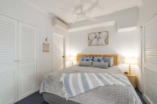 37 Reef Club Apt with Spa - Steps to Town & Beach - 4