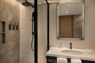 Sheraton Bahrain Hotel - 1