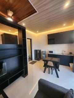 J&J Apartment - 1