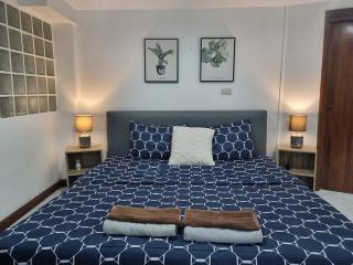 Amazing Seaviews - Huge Patong Apartment - 1