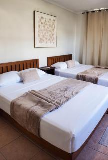 TheCasaVilla 7Bdrm Pool Cinema Sleeps 26 - 1