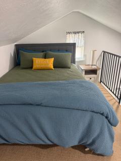 Cozy Creek Retreat - 6