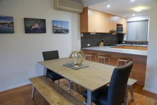 Canal Views - gorgeous Mandurah holiday home - 5