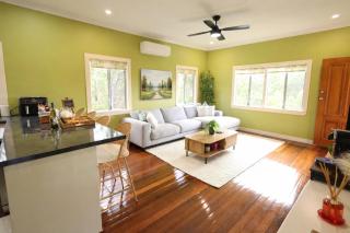 Scenic Rural Retreat, foothills of Mt Mee Qld AU - 8